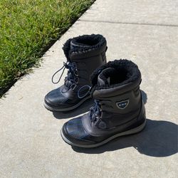 Kids Size 3 Snow Boots
