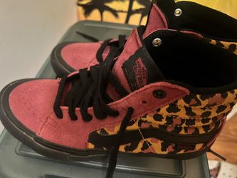 Pink Skater Vans Size 7 Women / 5.5 Men 