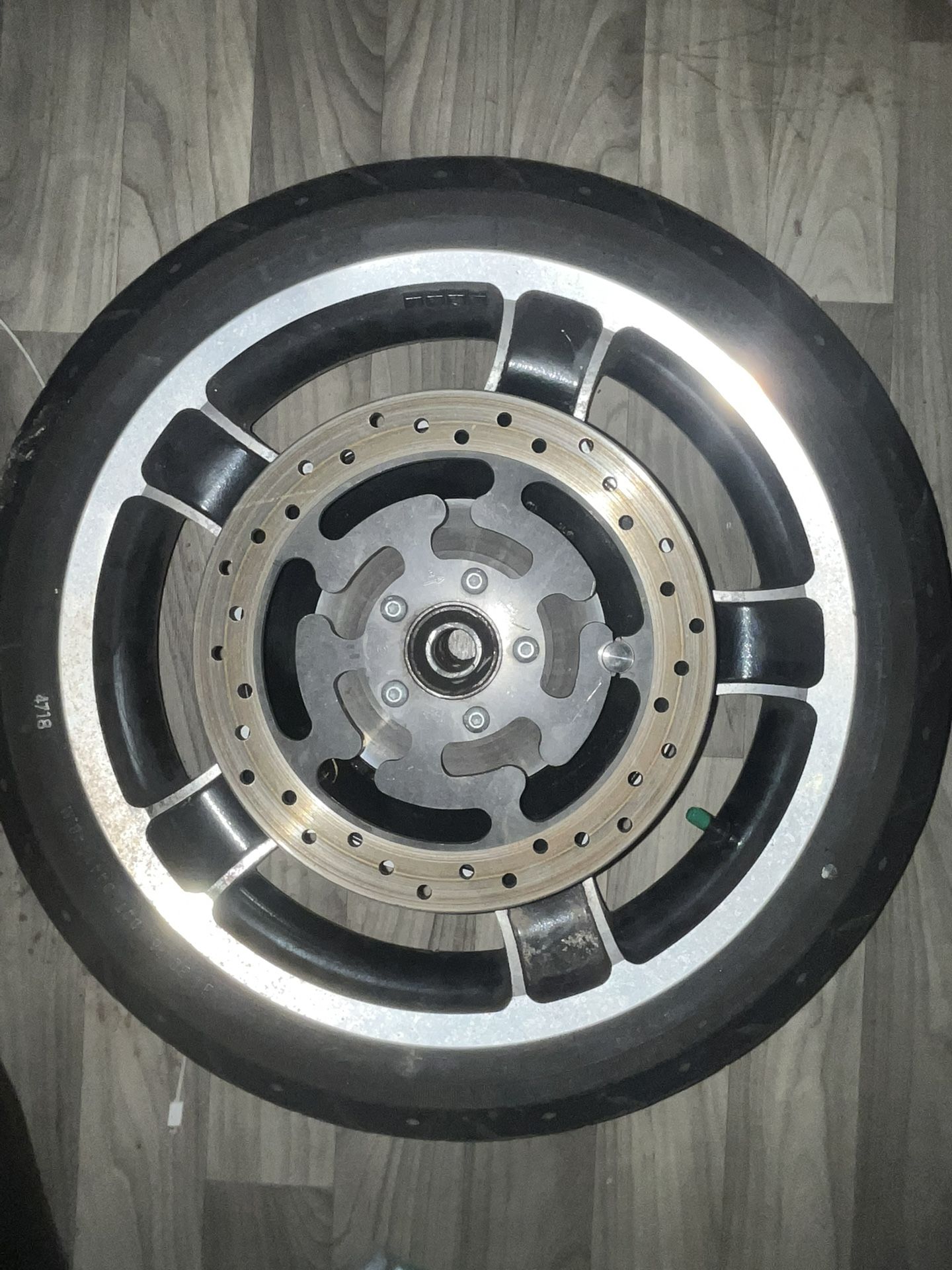 Harley Davidson Wheel Dunlop D408F