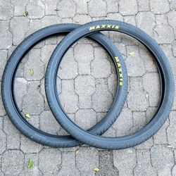 Set of 2 Maxxis Hookworm 29" x 2.5" Mountain Bike Tires Freeride  MTB Street Skate