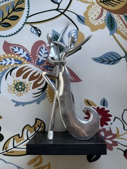 Metal Dancing Couple Statue / Chrome Home Decor