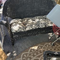 5 piece outdoor patio furniture set with 3 pullows