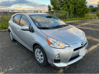 2014 Toyota Prius C (Silver)