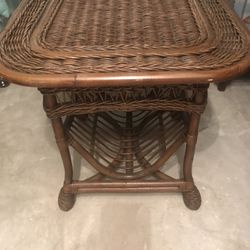 Vintage End Table Wicker /Magazine Rack