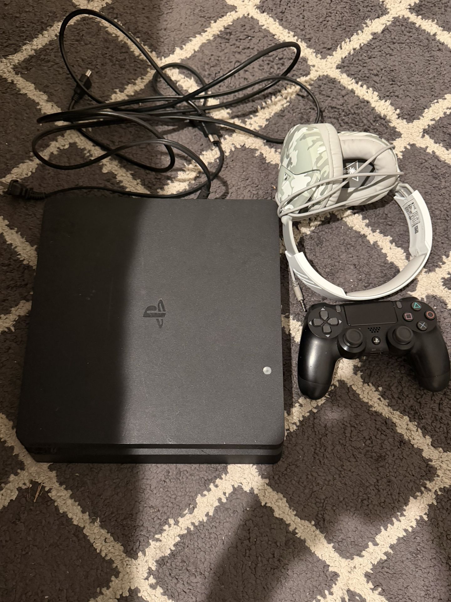 PS4 Bundle Console Controller Headset Ready to Play