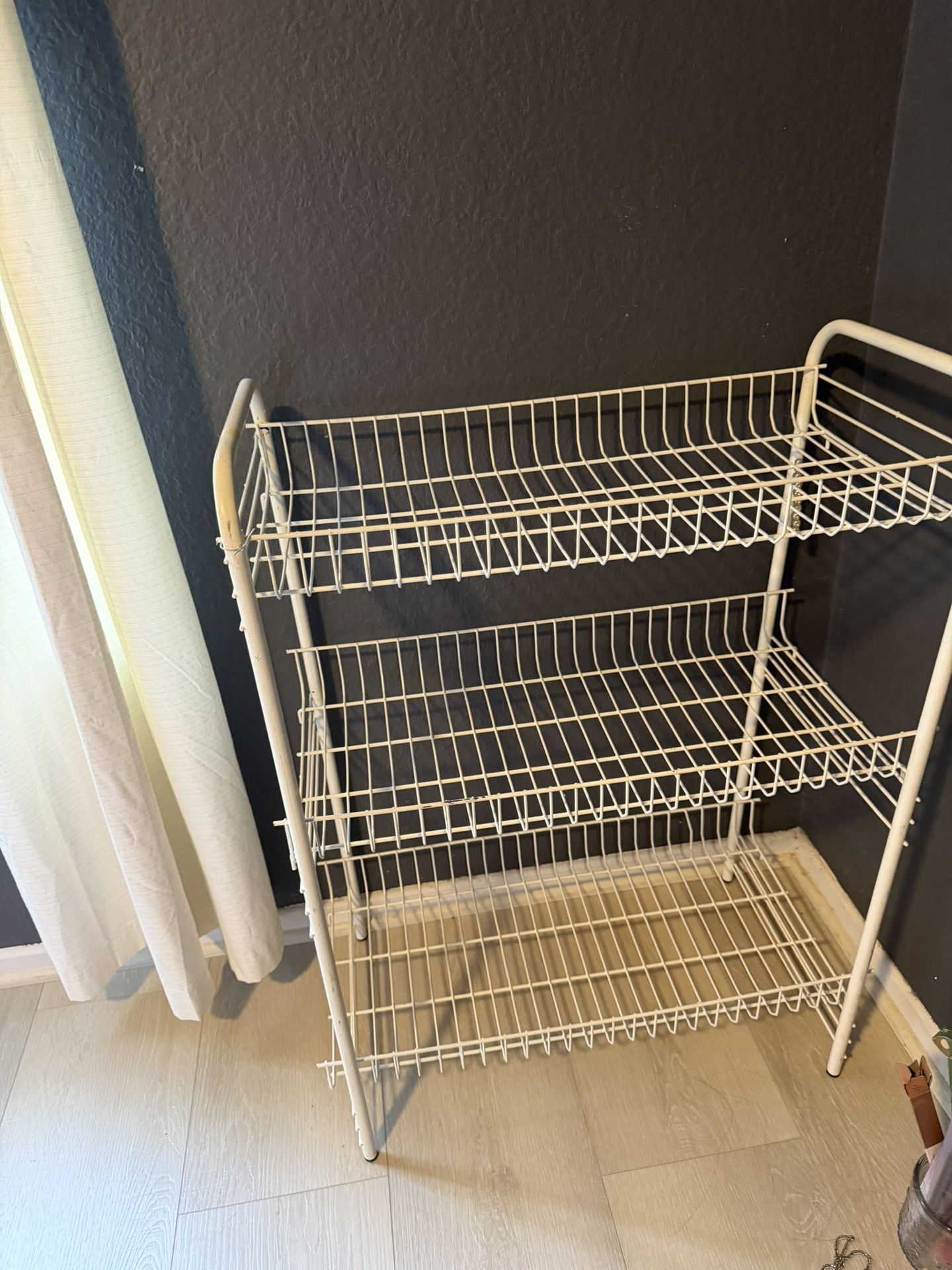 Plastic Organizing Rack