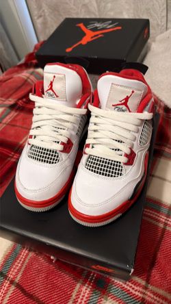 Jordan 4 Fire Reds Size 4.5 GS