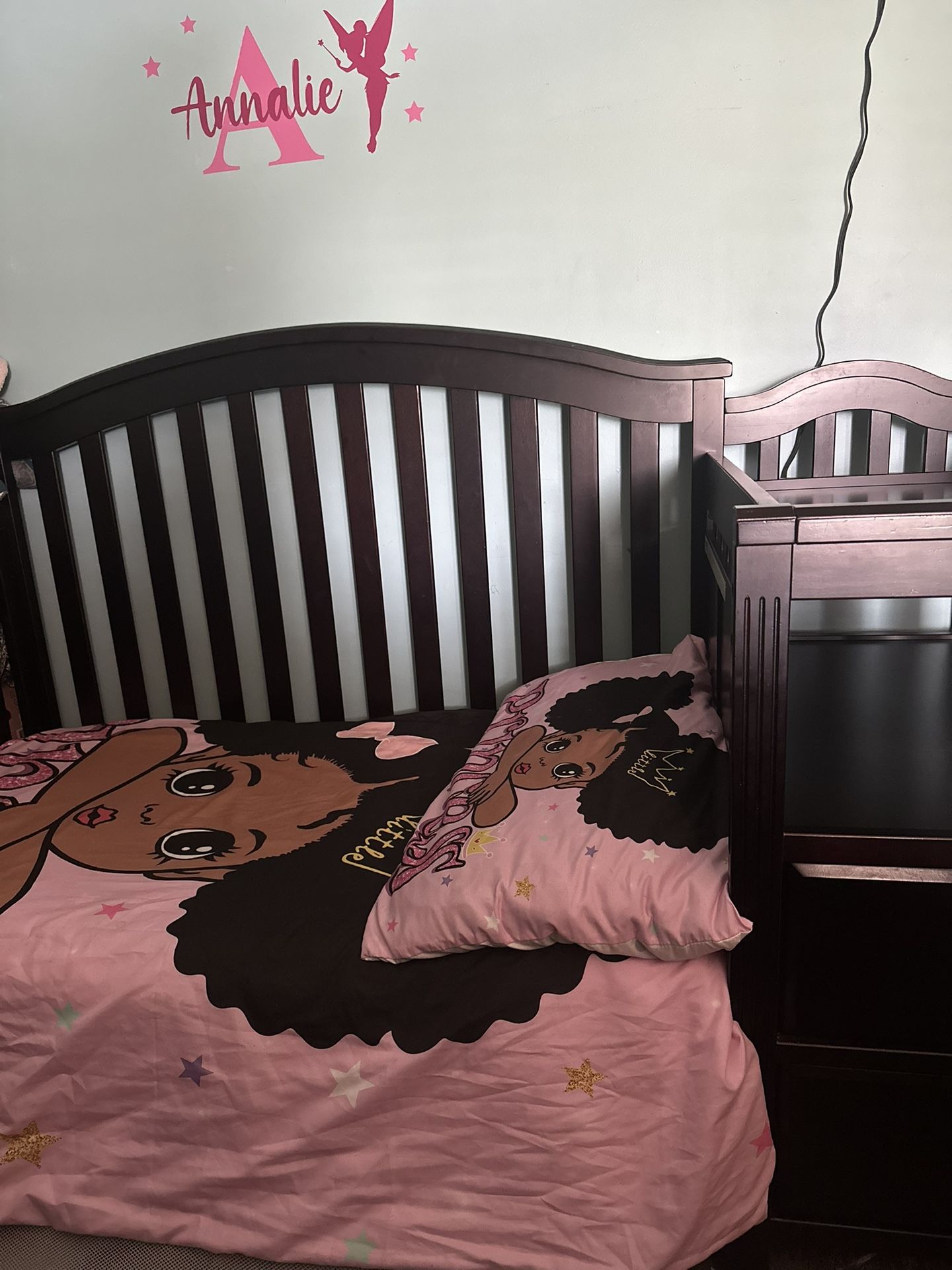 Infant To Toddlers’ Crib
