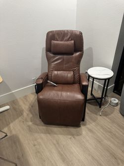 2 Leather Zero-Gravity Massage Chairs