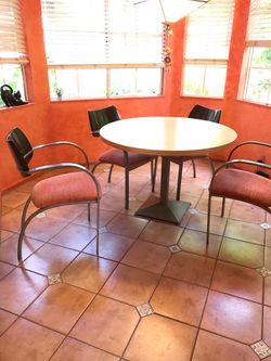 Dining Table & Chairs
