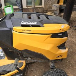 2024 Cube Cadet 42inch