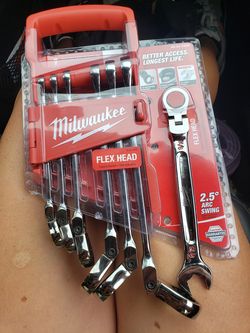 Milwaukee 7-Piece SAE Flex Head Ratcheting Combination Wrench Set