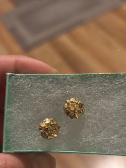 10k gold nugget earrings