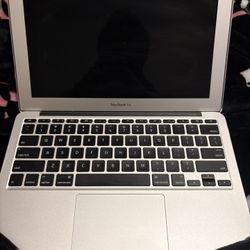 Apple macbook air 11inch (2015) 