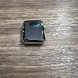 Series 3 Apple iwatch Cracked Screen