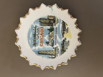 Vintage Chicago wall hanger plate