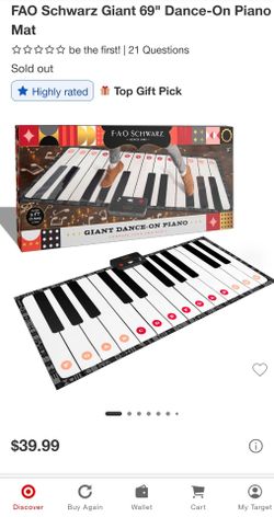 FAO giant dance on piano