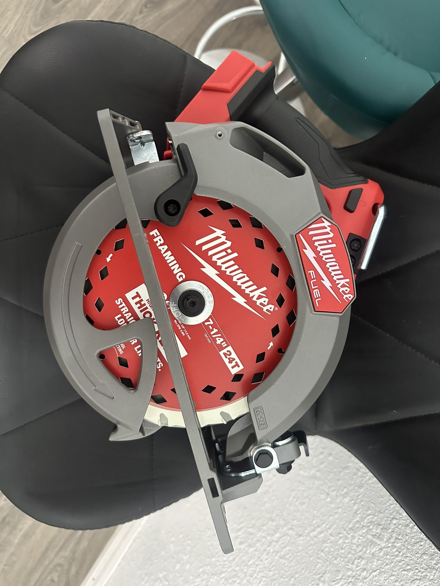 Milwaukee fuel saw