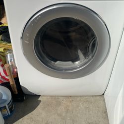Maytag ELECTRIC Dryer 240 Vlts 