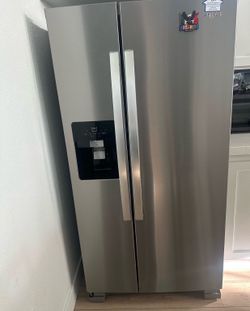 Refrigerator whirlpool