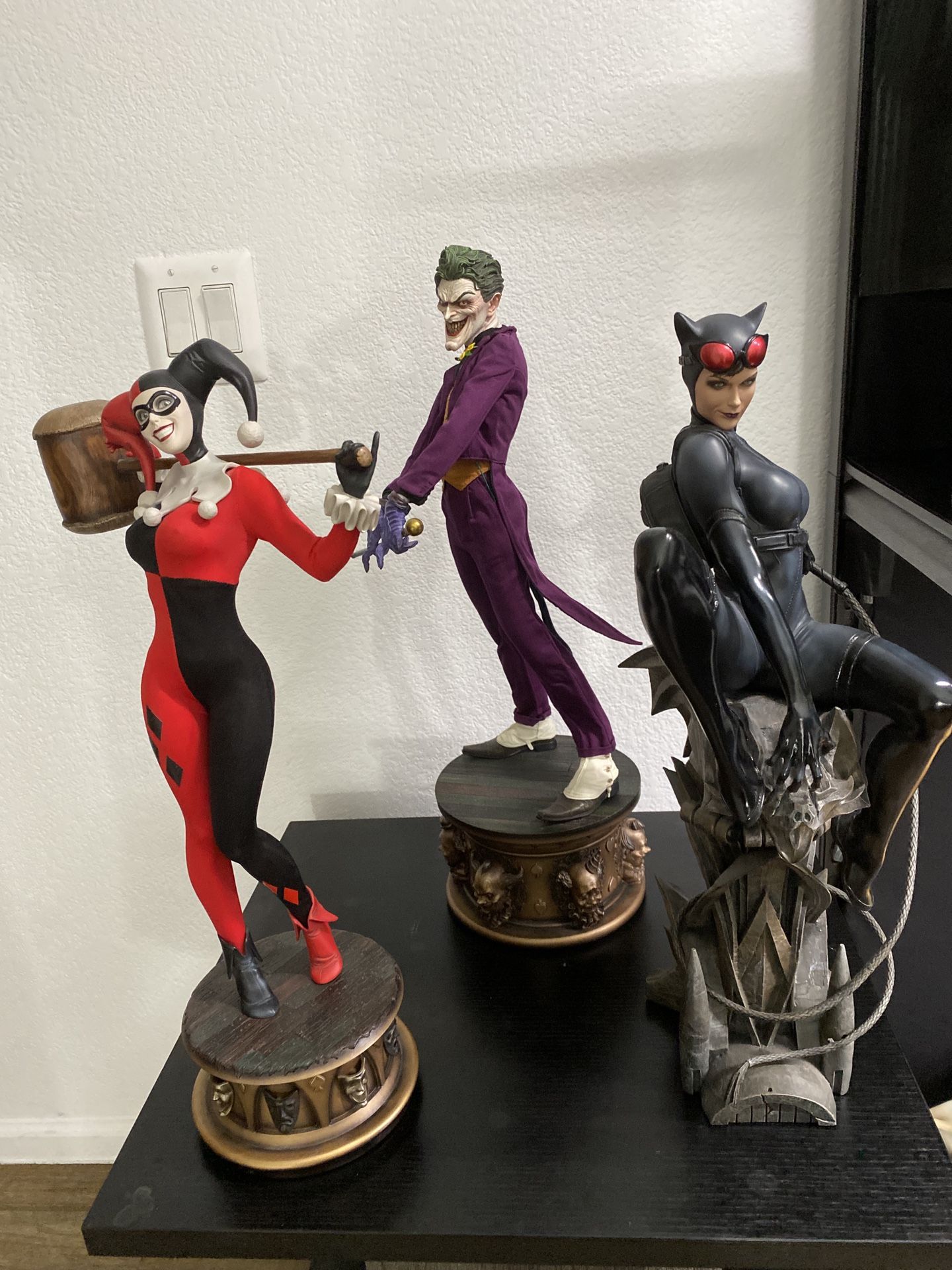 sideshow statues
