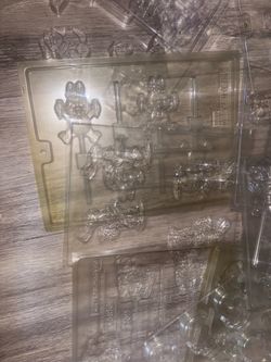 13 chocolate molds