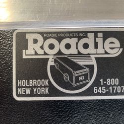 Roadie Case - Dims In Pictures 