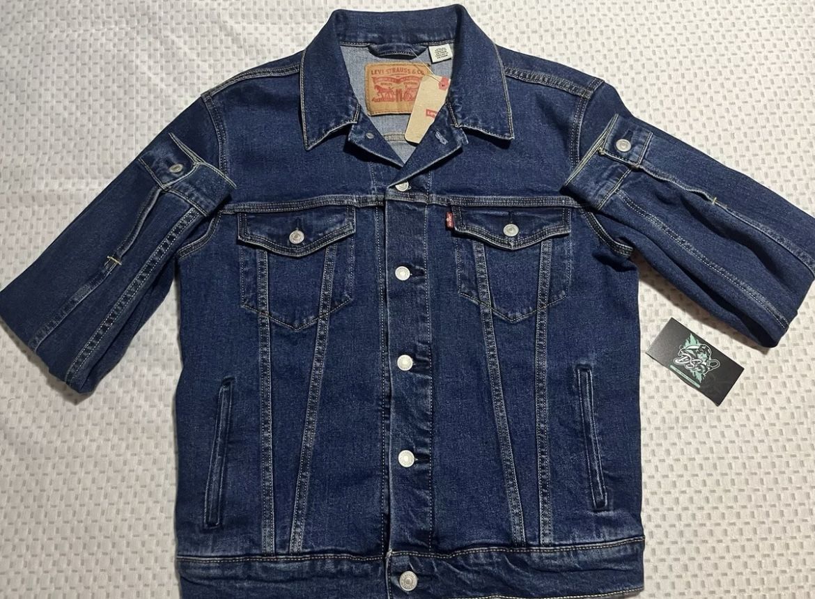 Levi Denim Jean Trucker Jacket — Size S, XL