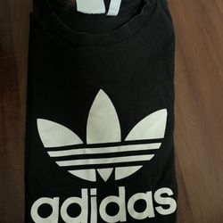 Adidas T- Shirt