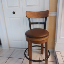ONE STOOL COUNTER CHAIR 24 INCHES 