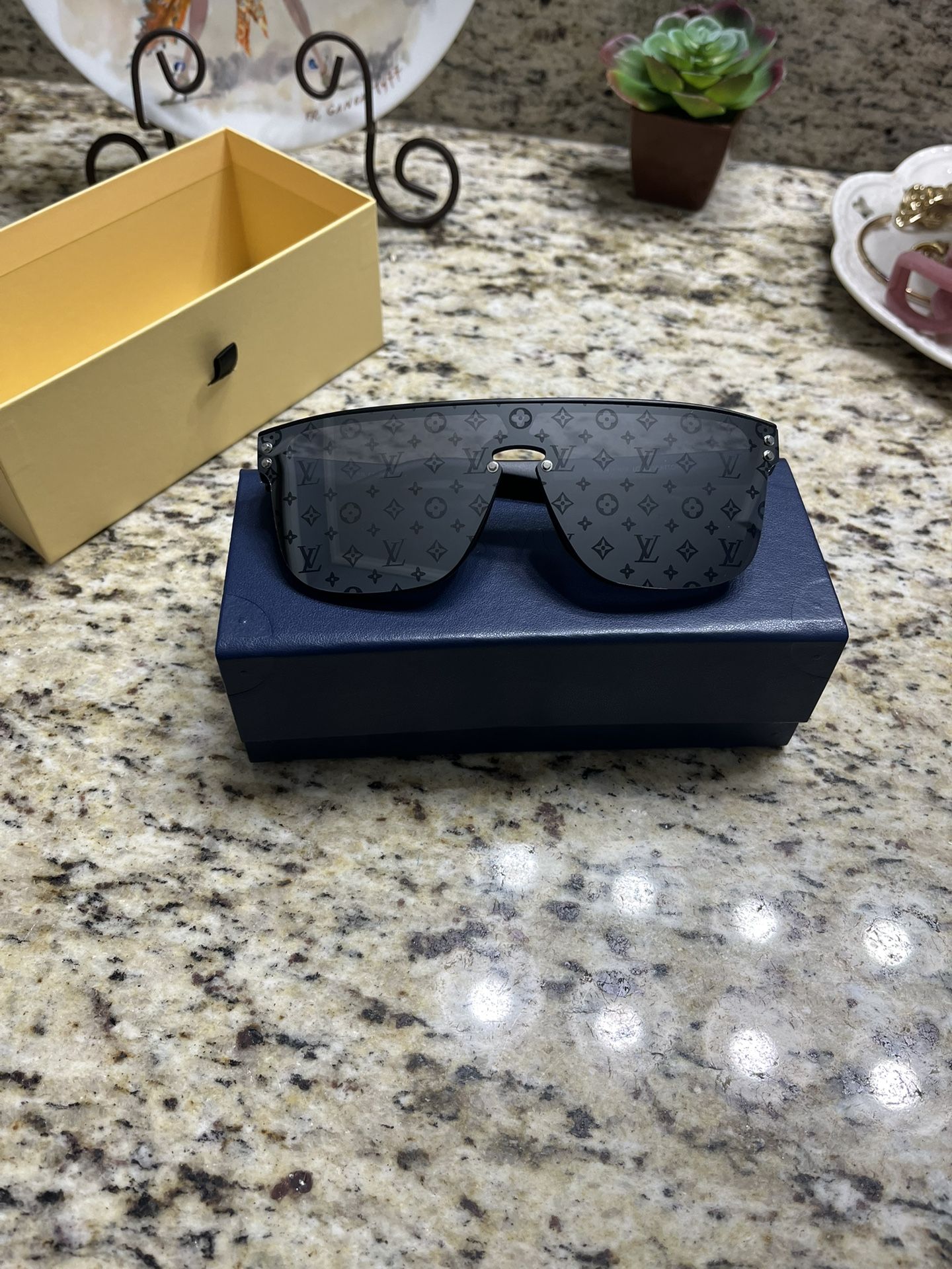 Louis Vuitton Monogram Design Sunglasses