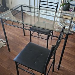 Kitchen Table - Glass Top +2 Chairs
