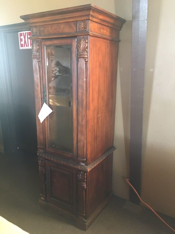 Display Cabinet