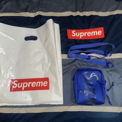Supreme Shoulder Bag 