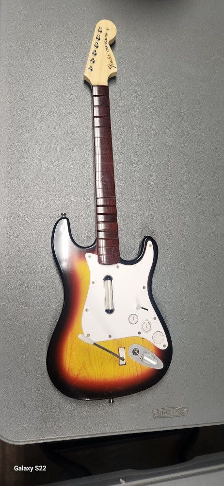 Nintendo Wii Fender Stratocaster Rock Band Guitar