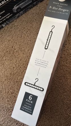 Slot hanger / clothes hangers