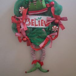 Elf wreath