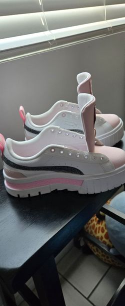 Puma White, Pink & Glitter Platform Sneakers – Size  5.5