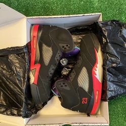 Jordan Top 3 5s size 8.5 USED
