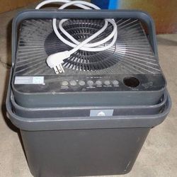 Dehumidifier - Midea Dehumidifier 