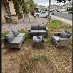 Brand New Great Value Patio Furniture Set 5 Person Seating LED Coffee Table One Cushion Slightly Different Selling Cheap One Swivel Chair High Quality