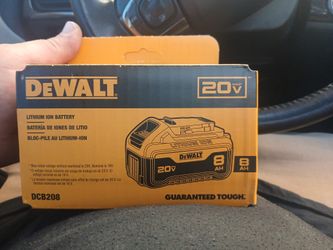 Dewalt 20v 8AH Battery (1)