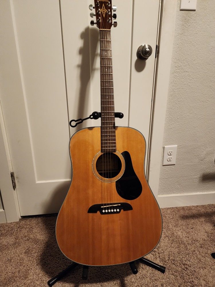 Alvarez RD210 Acoustic Guitar