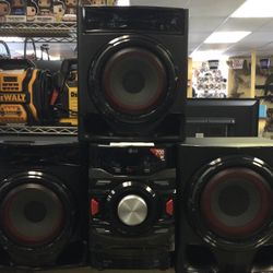 LG X-Boom Bluetooth Audio System 700-watt 2.1-channel 
