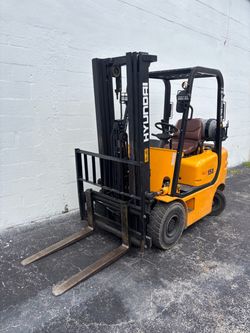 Forklift