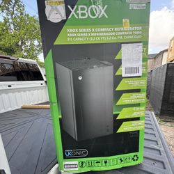 Xbox Mini fridge 