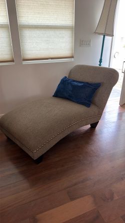 Chaise Lounge