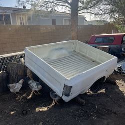 Caja de Una Toyota Pickup 1994 