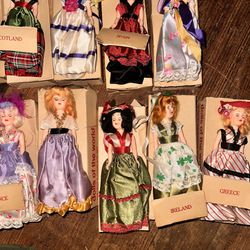 Vintage Dolls Of The World Collection 