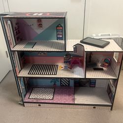 LOL Doll House